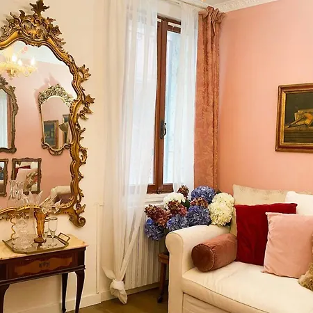 Ca Croce Di Malta - Your Charming Retreat Apartament *